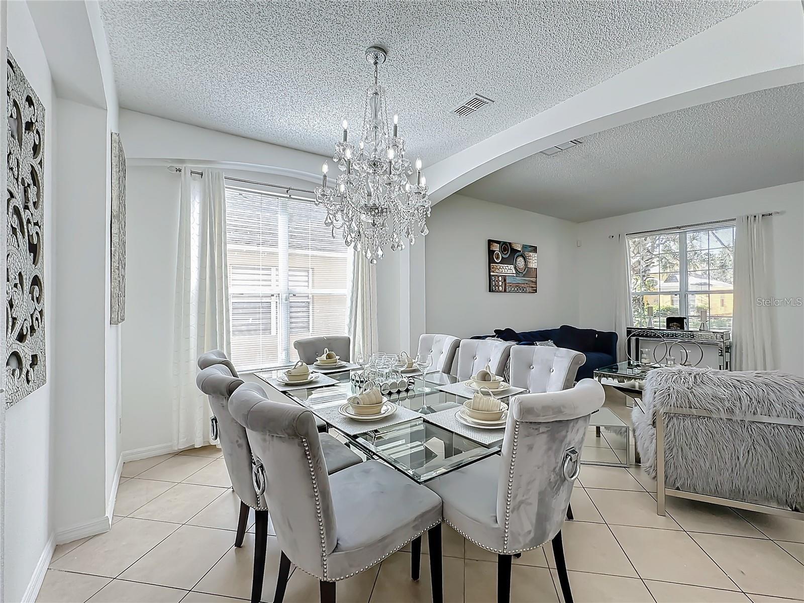 EMERALD ISLAND RESORT PH 04 - Residential Lease