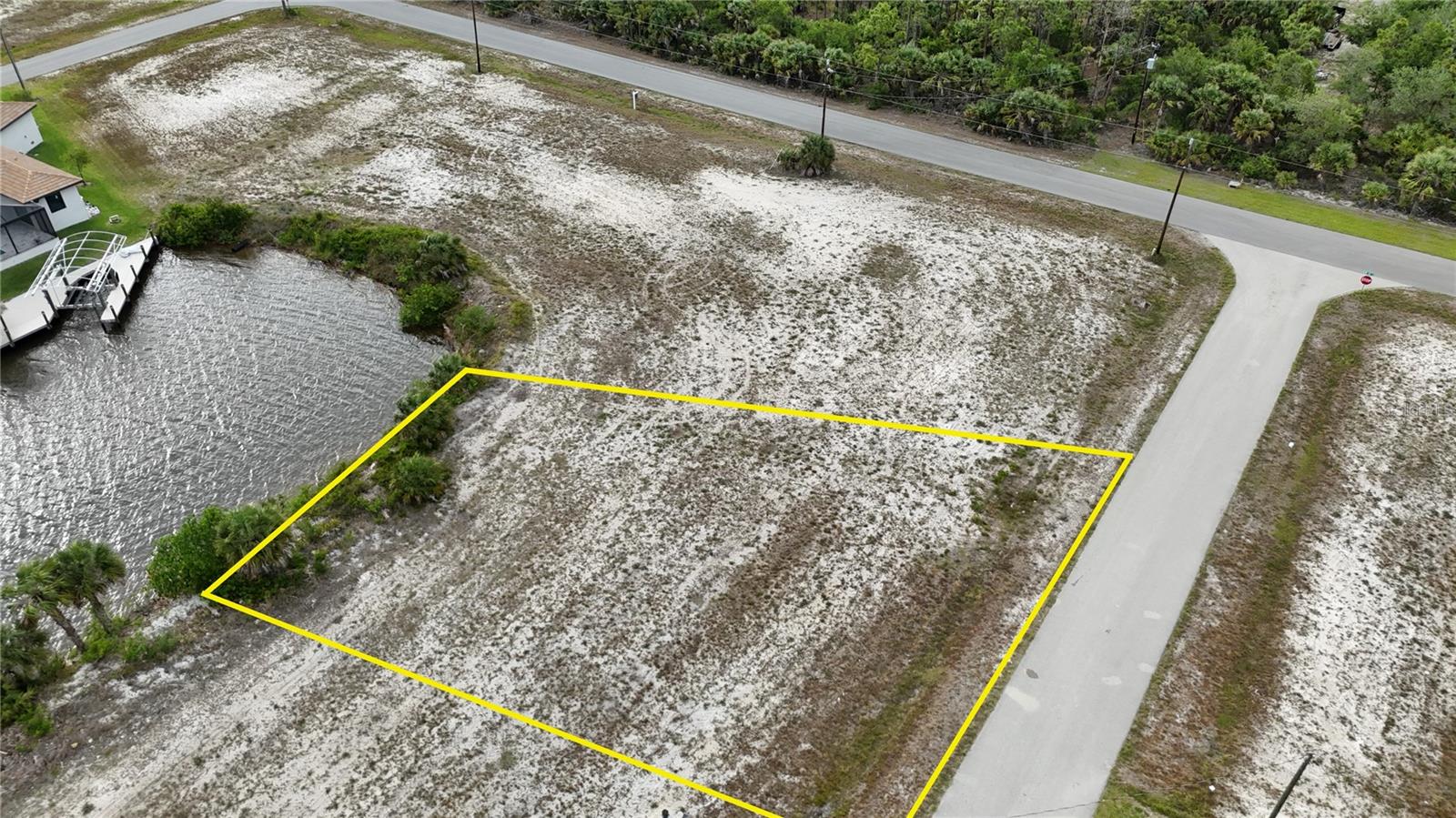CAPE CORAL - Land