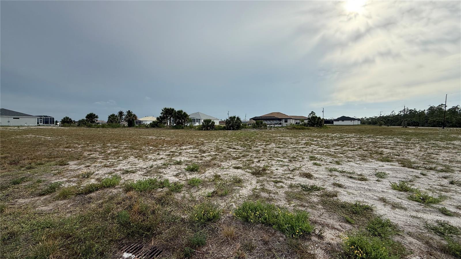 CAPE CORAL - Land