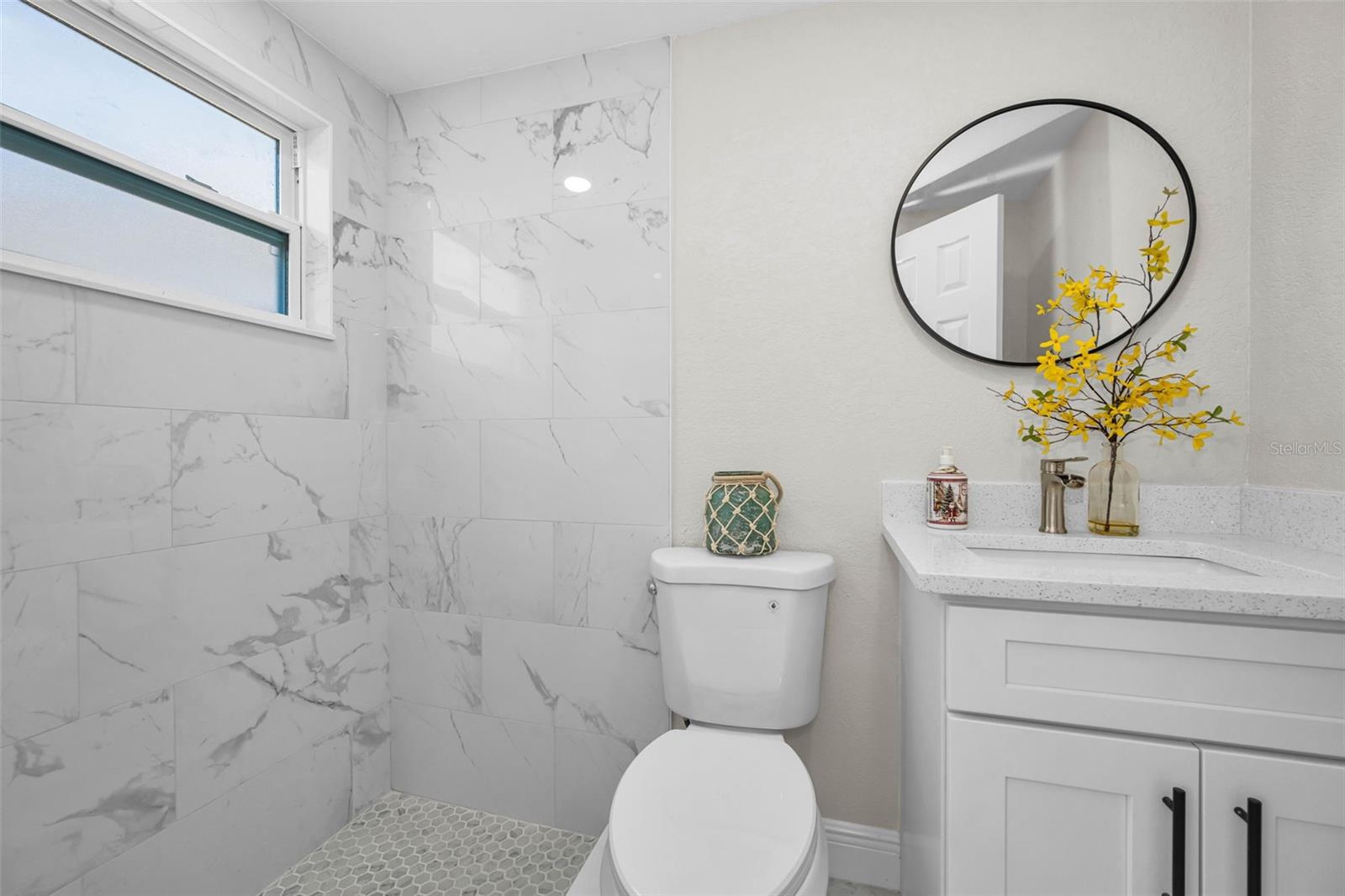 EMBASSY HILLS - Residential