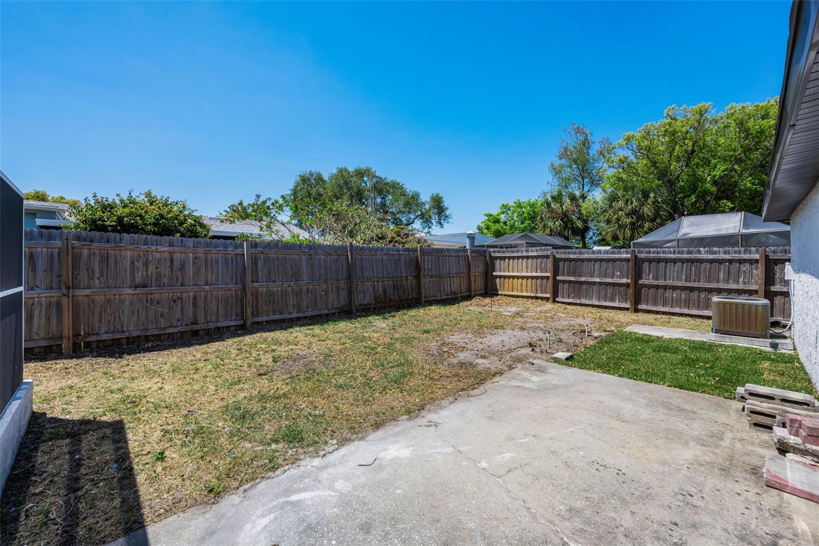 EMBASSY HILLS - Residential