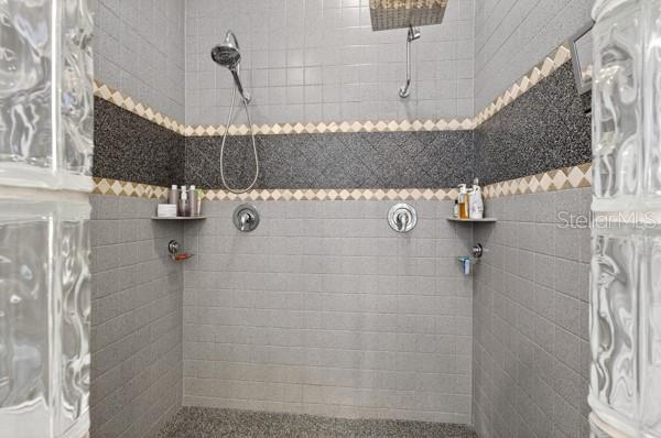 TANGLEWOOD AT KALEY - Residential