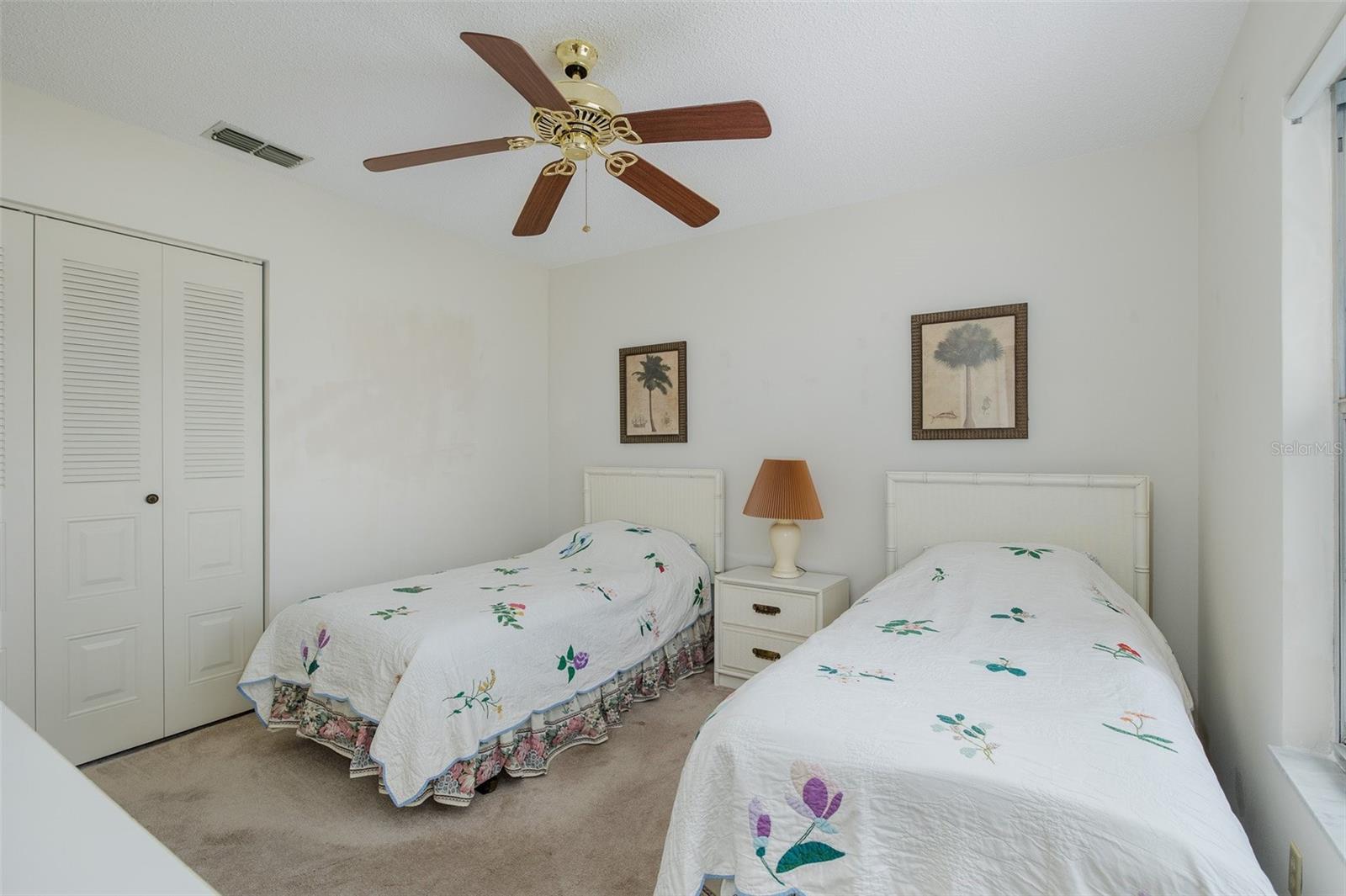 TIMBER OAKS - Residential