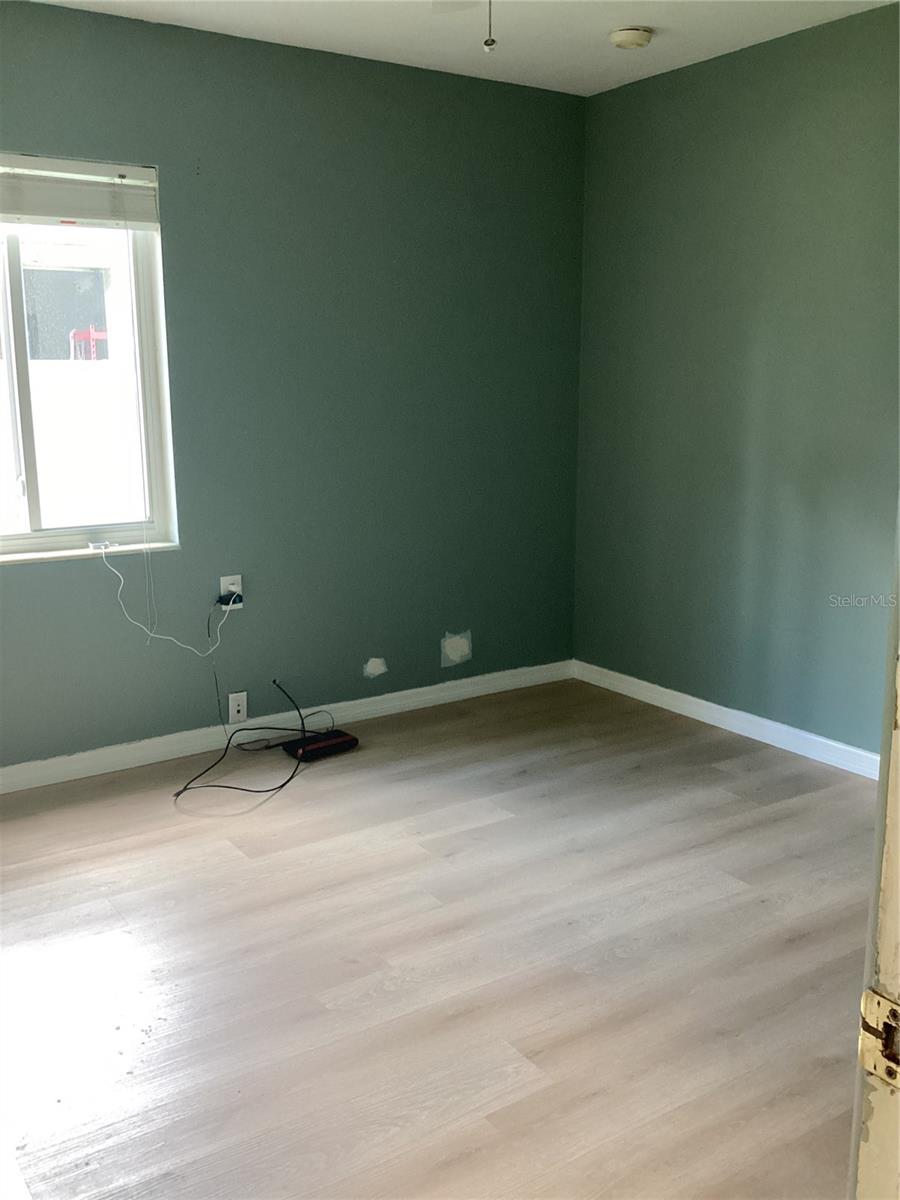 KENILWORTH - Residential