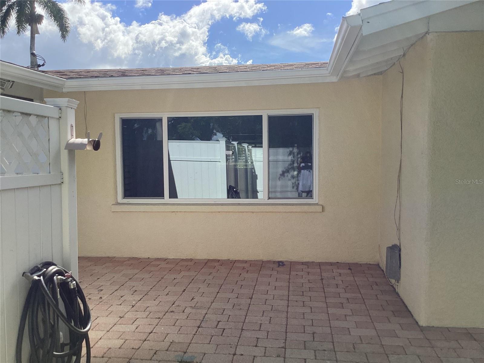 KENILWORTH - Residential