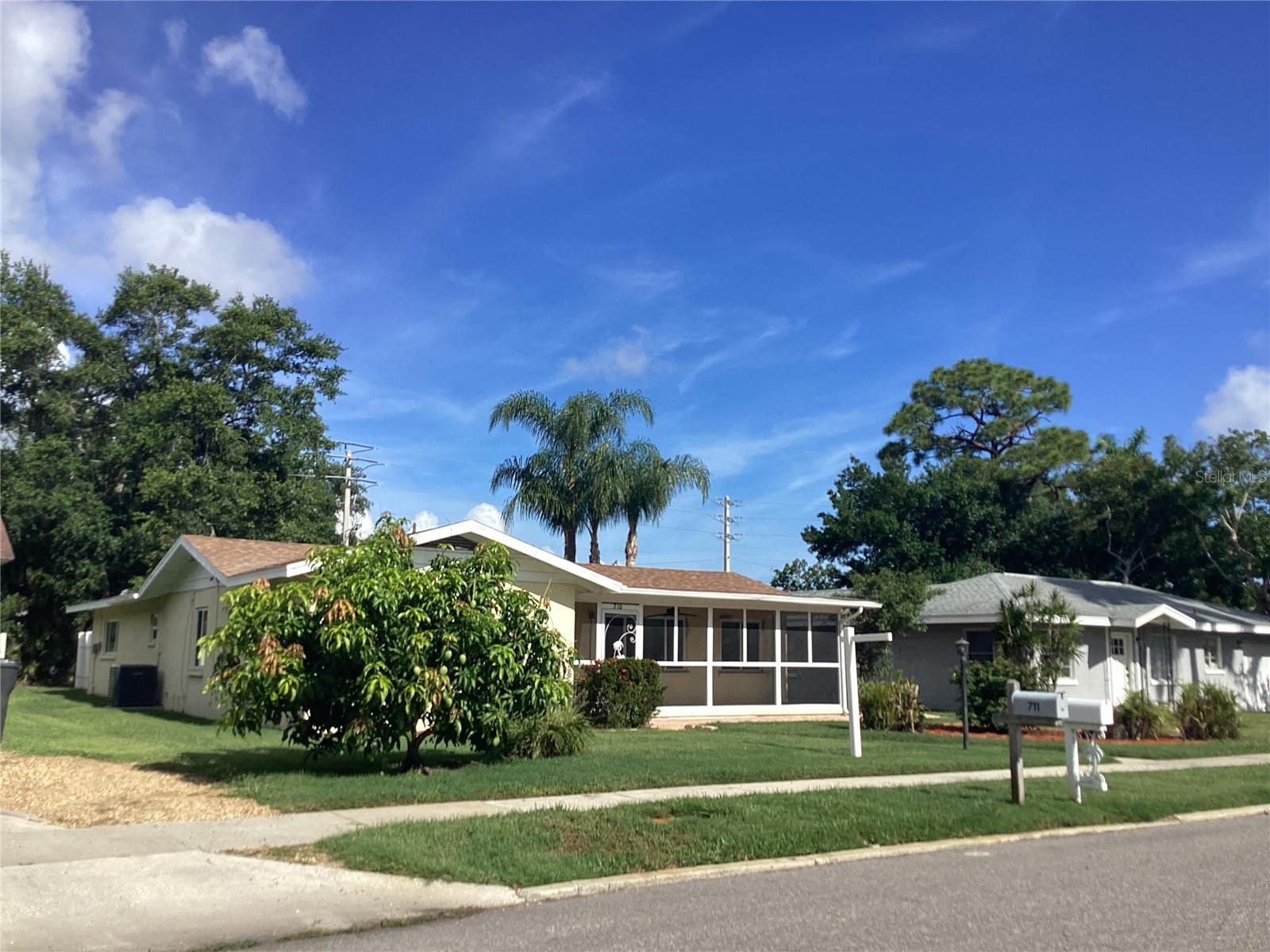 KENILWORTH - Residential