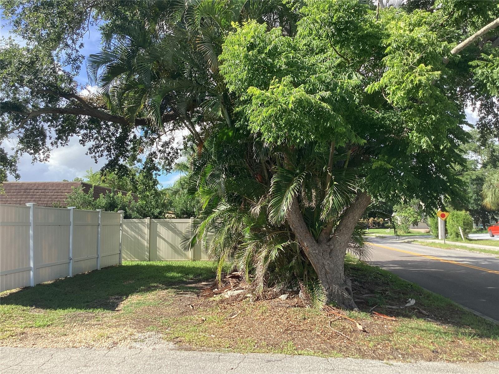 KENILWORTH - Residential