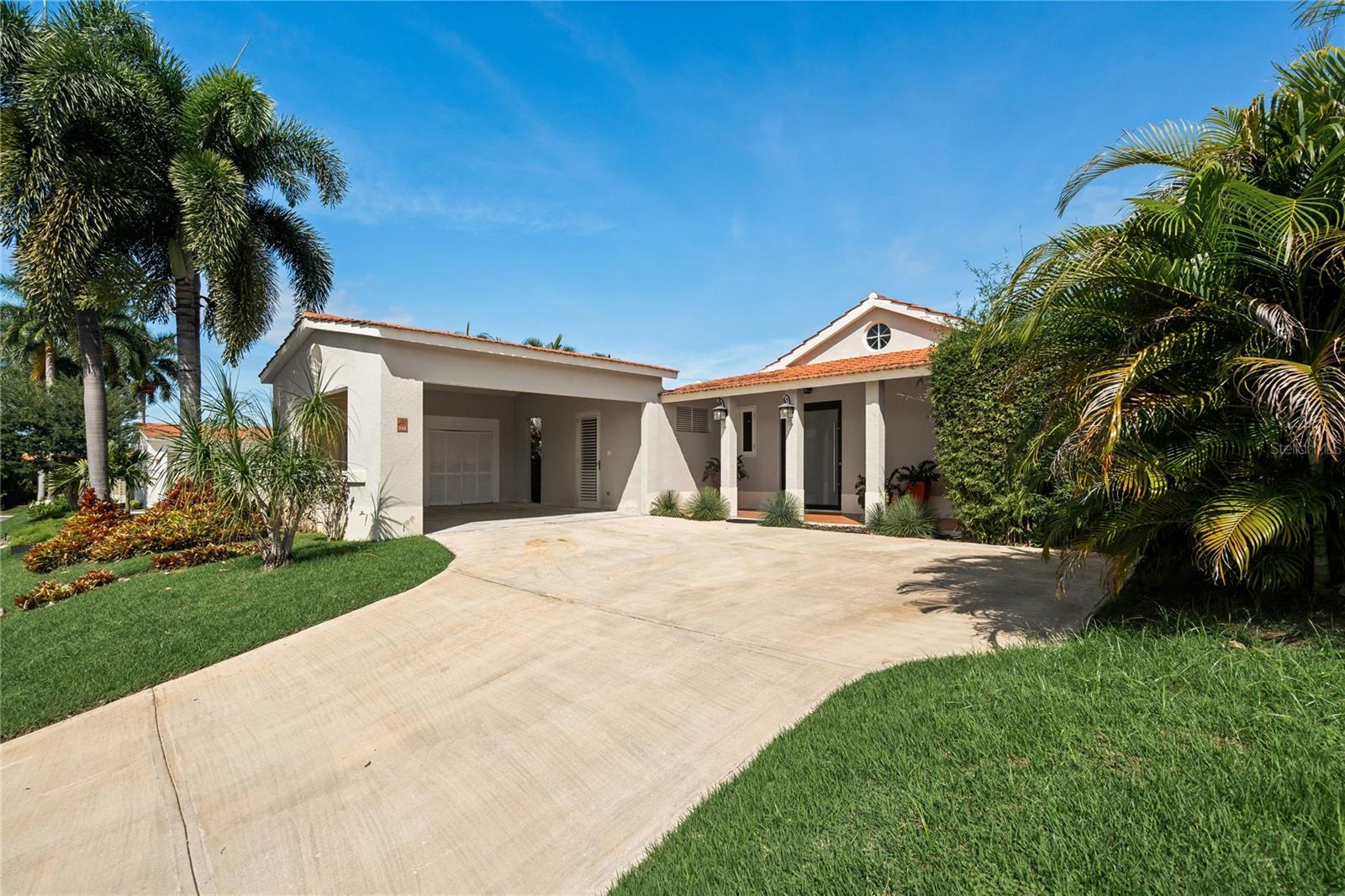 SABANERA DEL DORADO - Residential