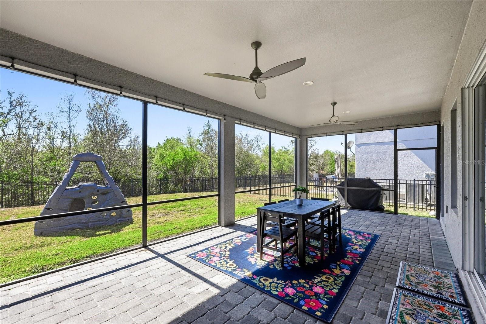 ARBOR GRANDE - Residential