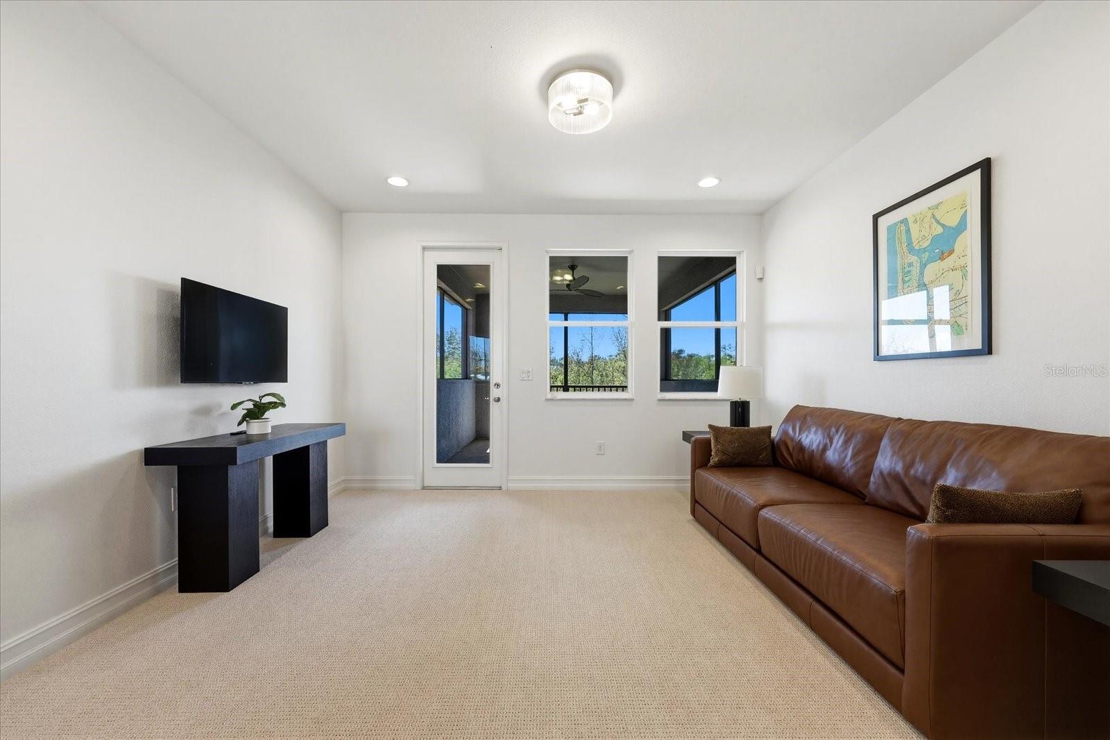 ARBOR GRANDE - Residential