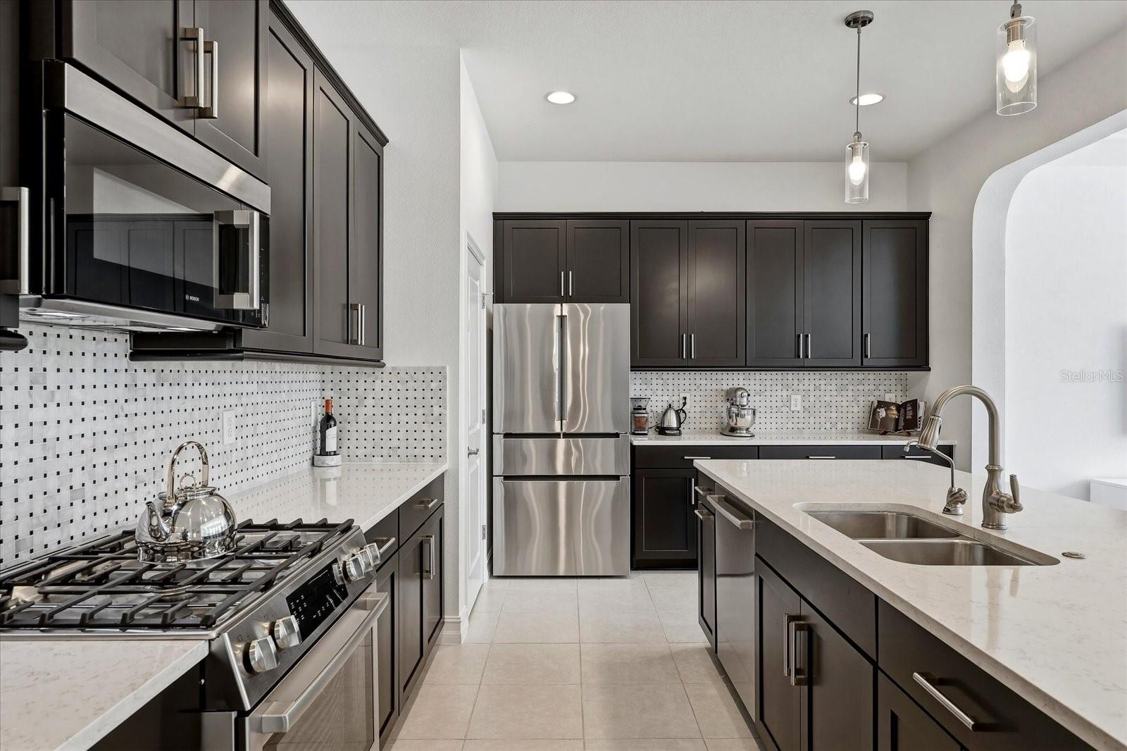 ARBOR GRANDE - Residential