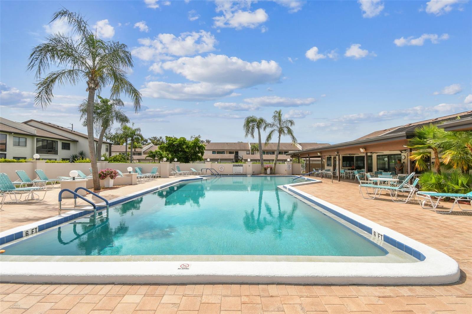 COUNTRY VILLAGE CONDO - Residential