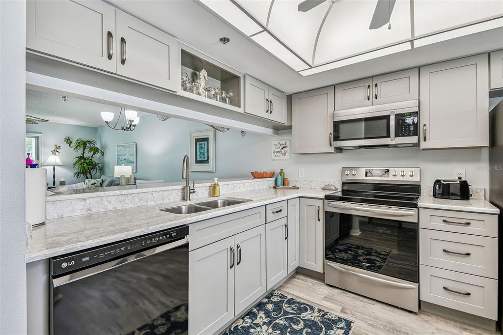 Photo of 7301 29th Ave Dr W #202, Bradenton, FL 34209 (MLS # A4668108)