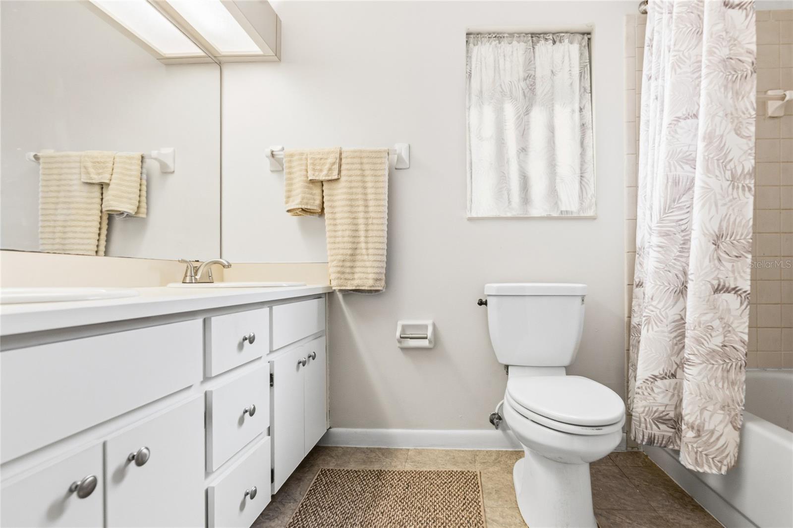 QUAIL HOLLOW - Residential