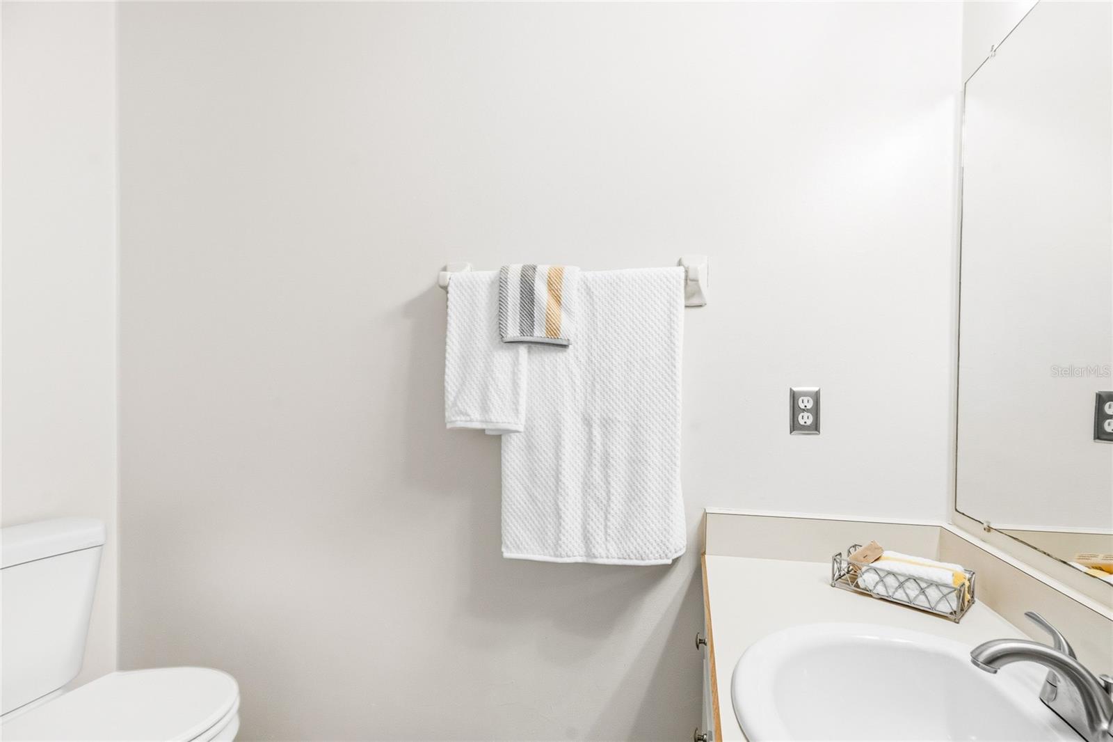 QUAIL HOLLOW - Residential