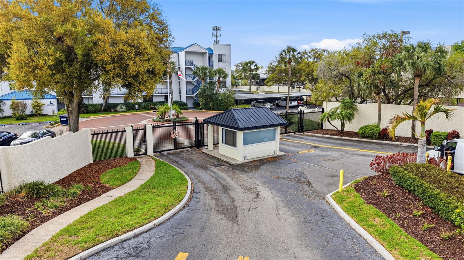 THE MARINA CLUB OF TAMPA BUILD - Residential