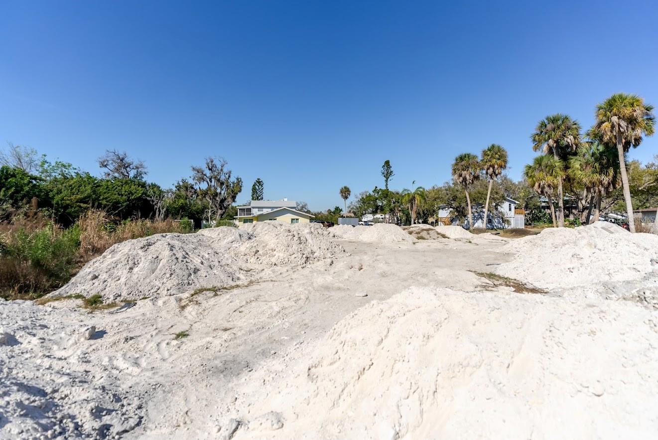 HIGHLAND SHORES FOURTH UNIT - Land