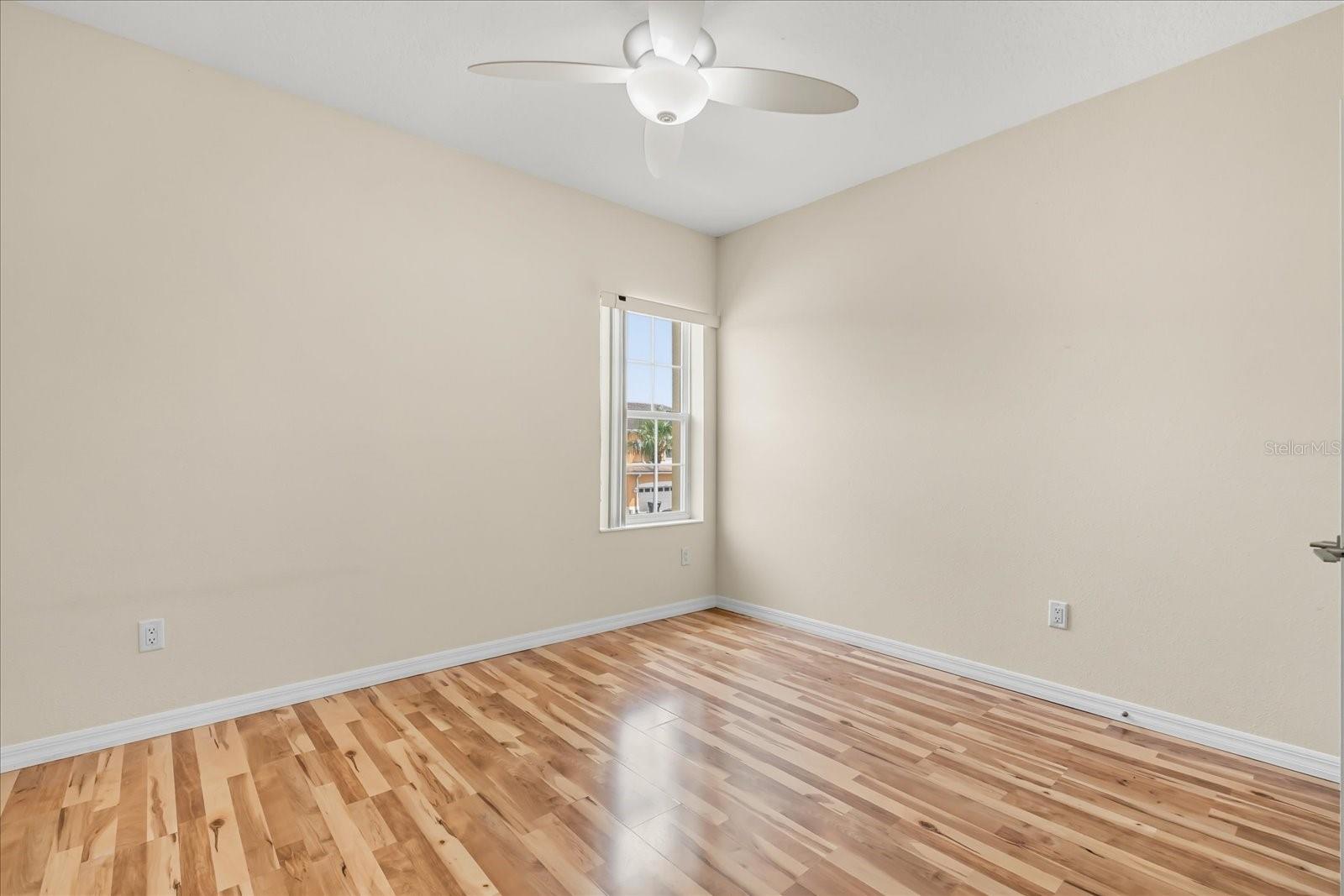 ROYAL VISTA - Residential Lease