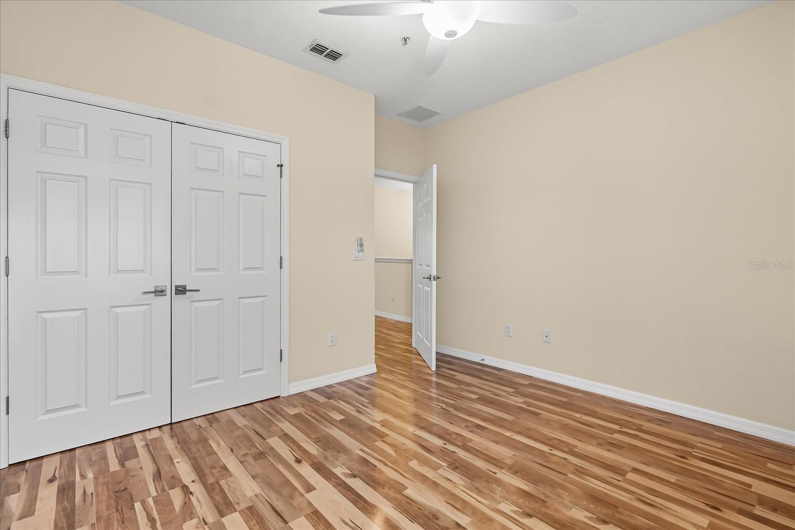 ROYAL VISTA - Residential Lease