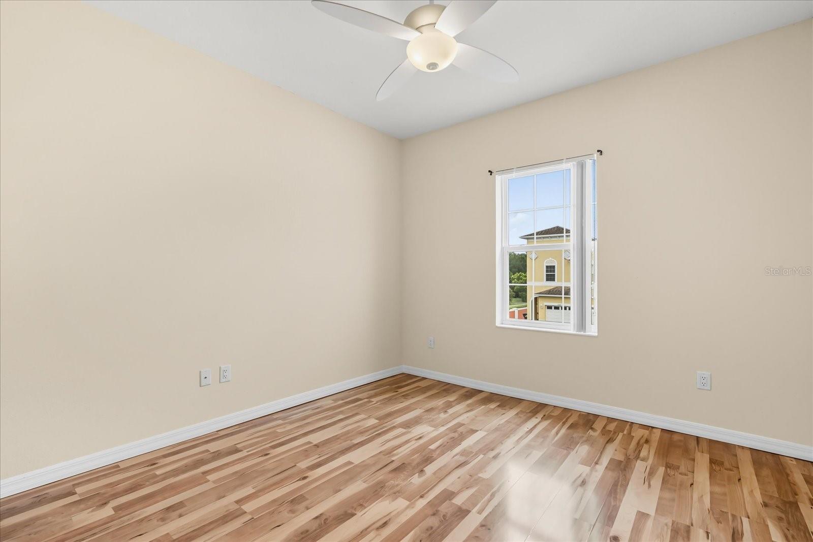 ROYAL VISTA - Residential Lease