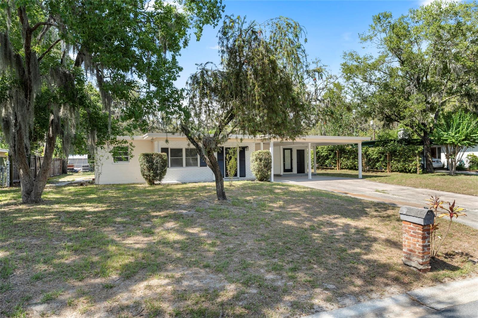 Fully Renovated 3-Bed/2-Bath Gem in the Heart of Temple Terrace – Minutes from Tampa’s Top Attractions!
Welcome to 404 Courtney Drive – a beautifully renovated home nestled in the highly desirable Temple Terrace area, just minutes from the best that Tampa has to offer! Whether you’re looking for your next primary residence or a cash-flowing investment property, this one checks all the boxes.
This charming 3-bedroom, 2-bath home has been thoughtfully updated from top to bottom. Step inside to discover brand-new flooring throughout, stylish new cabinets and countertops, updated appliances, fresh interior and exterior paint, new doors, and a fully renovated laundry room. The home also features a newly re-screened back porch, perfect for relaxing or entertaining, and a spacious backyard offering endless possibilities.
The location is unbeatable – just 10 minutes to Busch Gardens, Hard Rock Casino, and the University of South Florida, and only 25 minutes to Raymond James Stadium, downtown Tampa, and local beaches. Surrounded by restaurants, shops, and amenities, you’ll enjoy convenient access to everything.
Currently operating as a successful short-term rental, this versatile home is ideal for both investors and homeowners alike. Keep it as a high-performing Airbnb or make it your personal oasis in the city.
Don’t miss this opportunity to own a fully turnkey property in one of Tampa’s hottest markets!