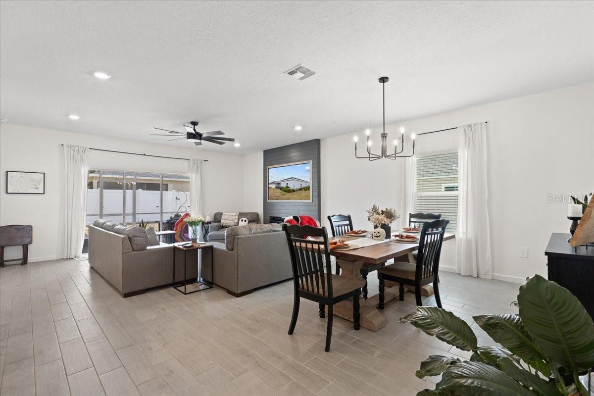 COUNTRY LANE ESTATES - Residential
