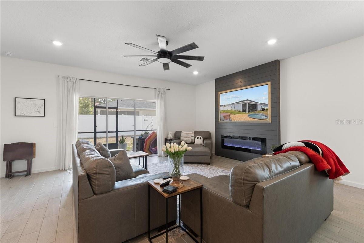 COUNTRY LANE ESTATES - Residential