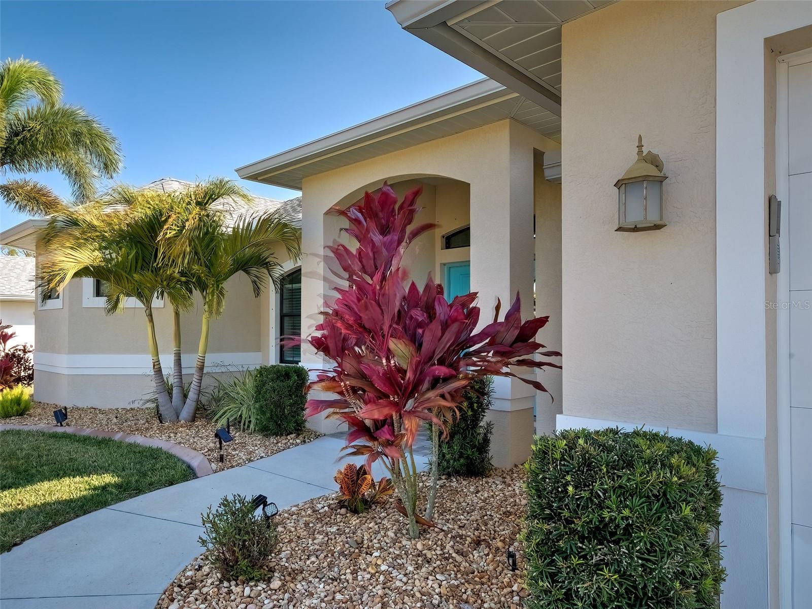 ROTONDA WEST LONG MEADOW - Residential