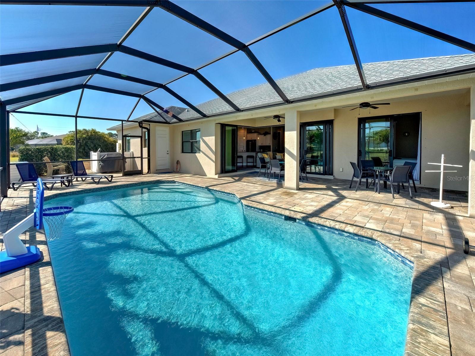 ROTONDA WEST LONG MEADOW - Residential