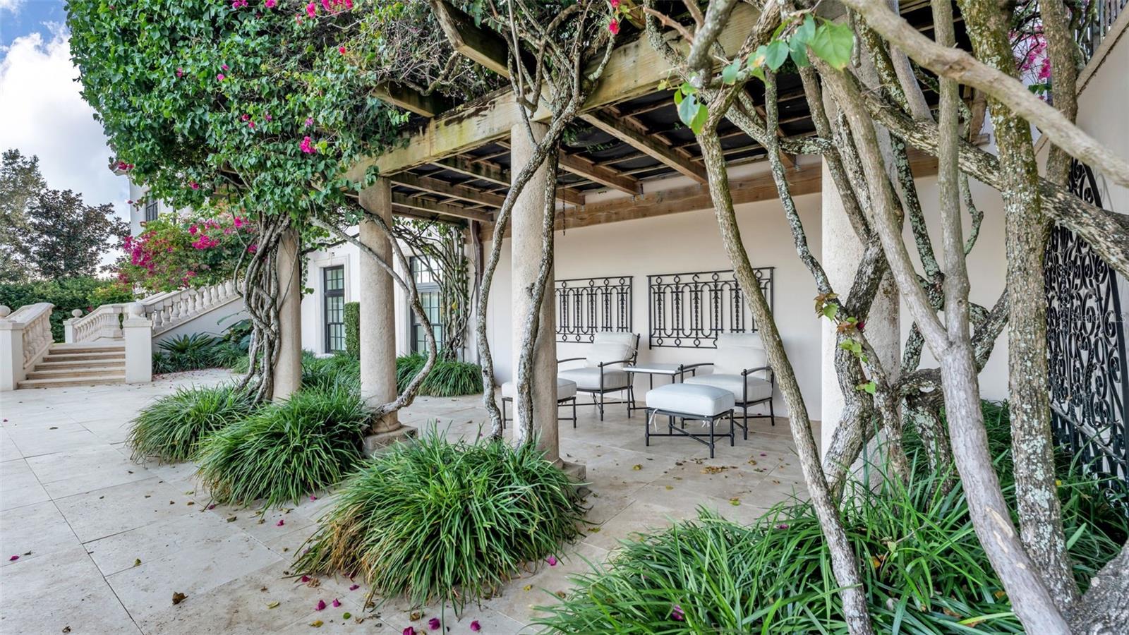 MOUNTAIN LAKE UNREC - Residential