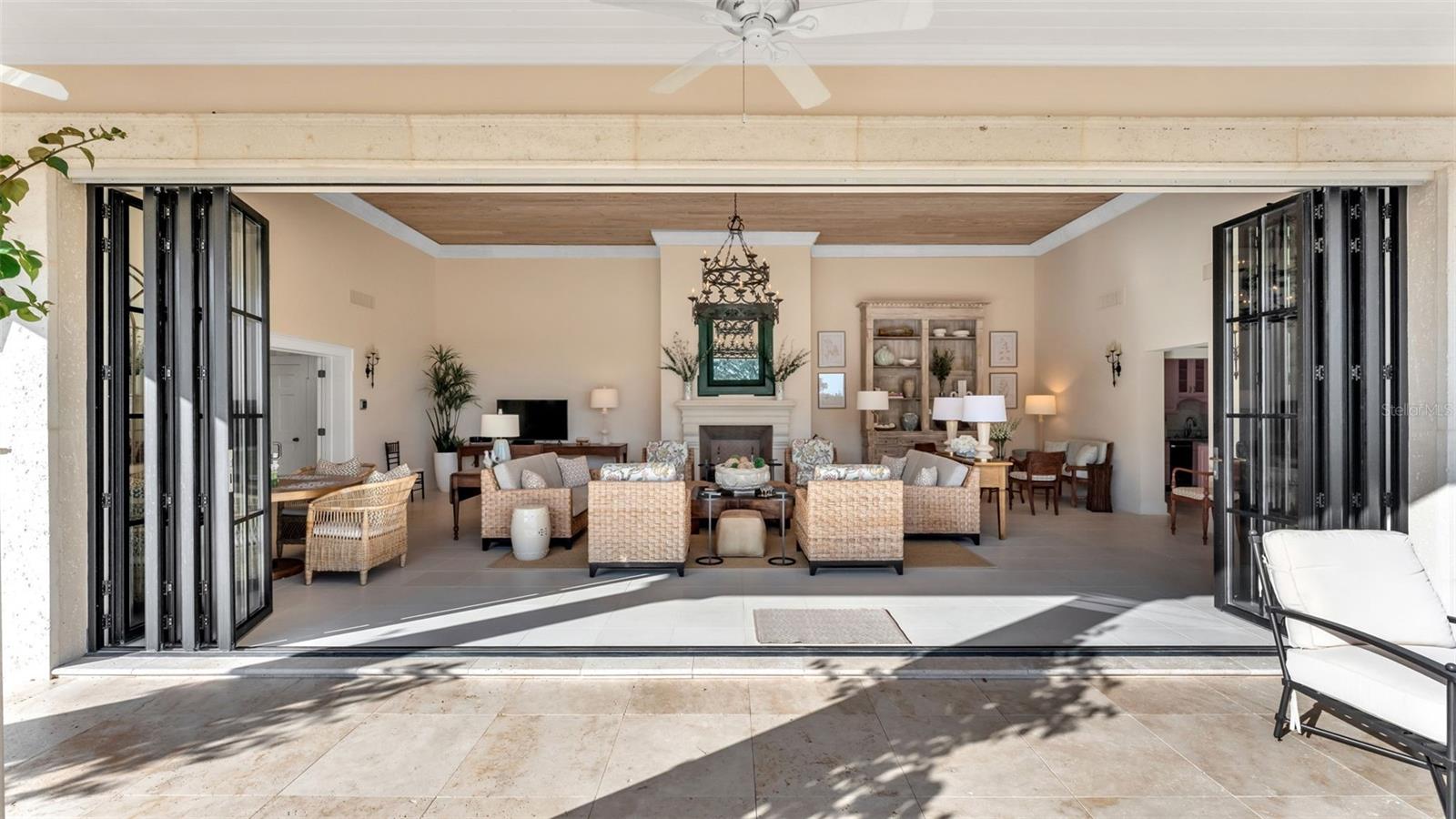 MOUNTAIN LAKE UNREC - Residential