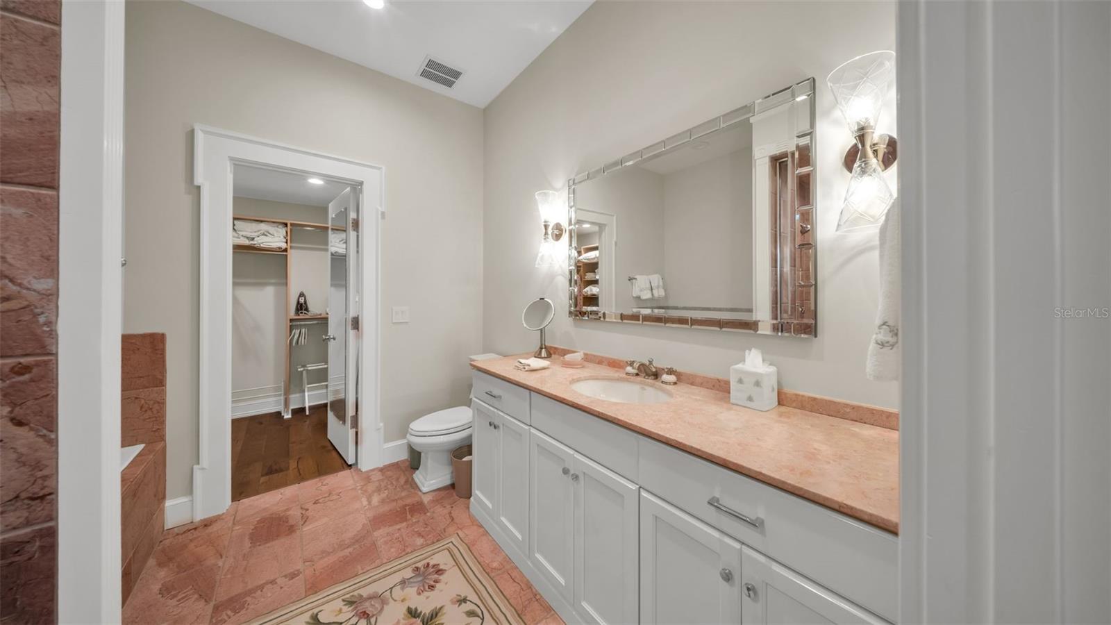 MOUNTAIN LAKE UNREC - Residential