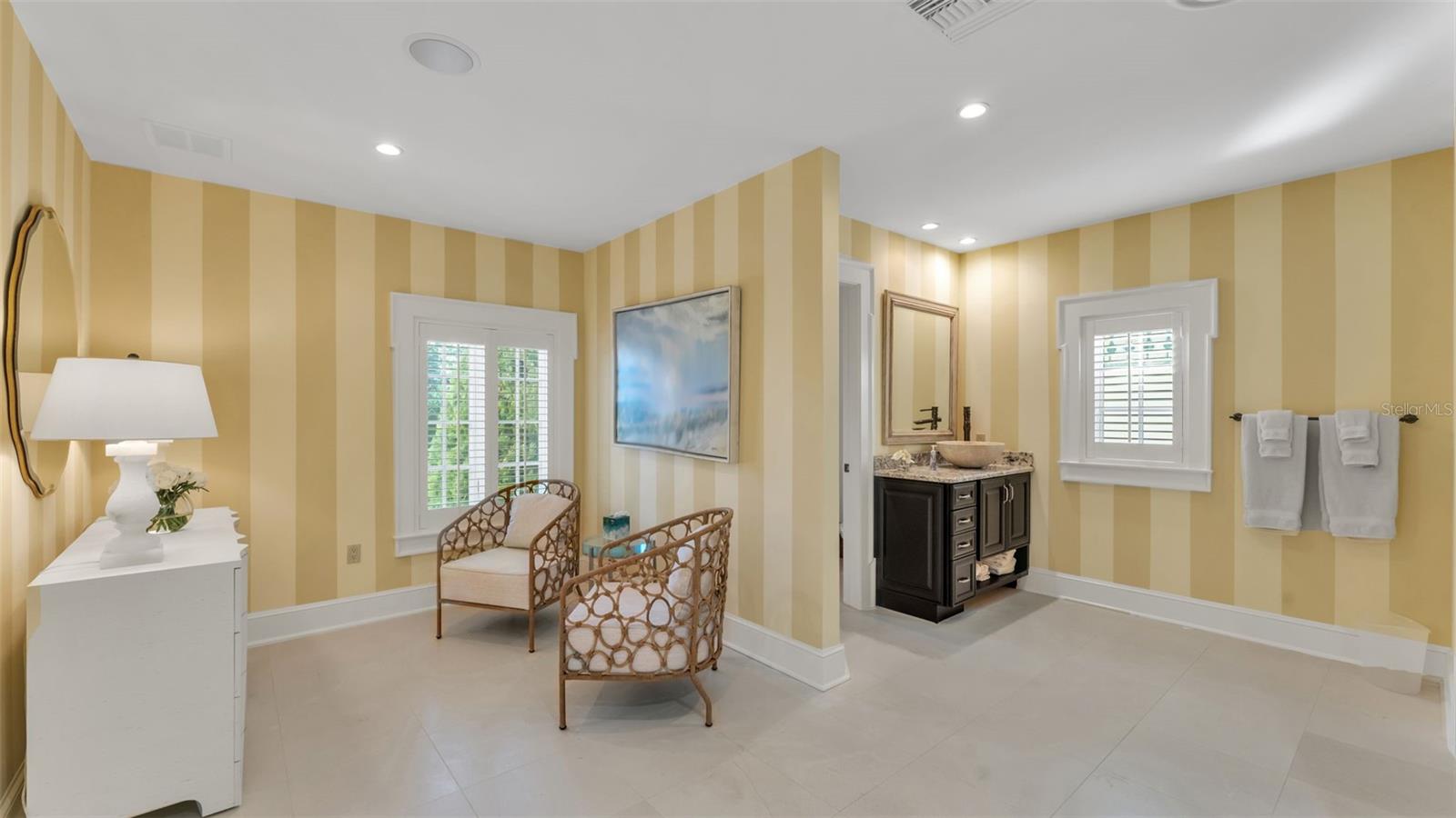 MOUNTAIN LAKE UNREC - Residential