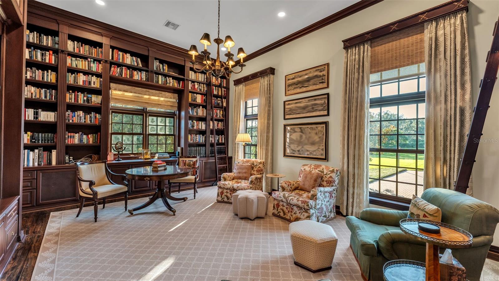 MOUNTAIN LAKE UNREC - Residential