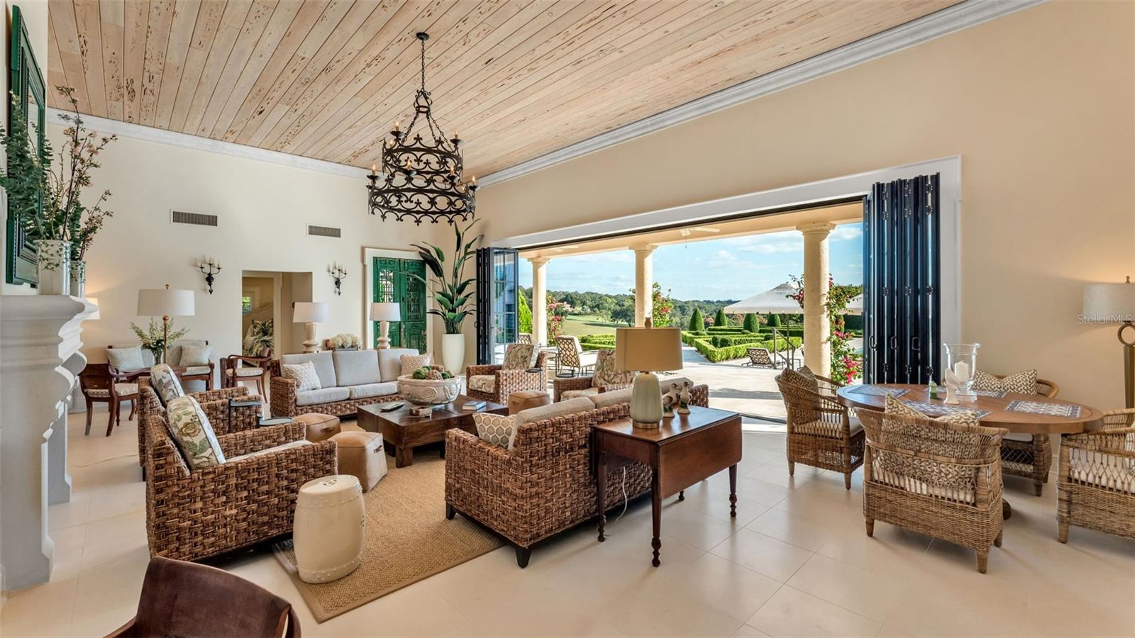 MOUNTAIN LAKE UNREC - Residential