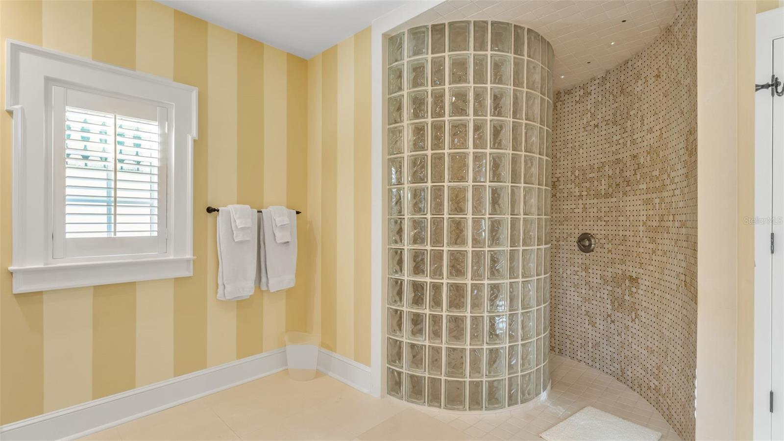 MOUNTAIN LAKE UNREC - Residential