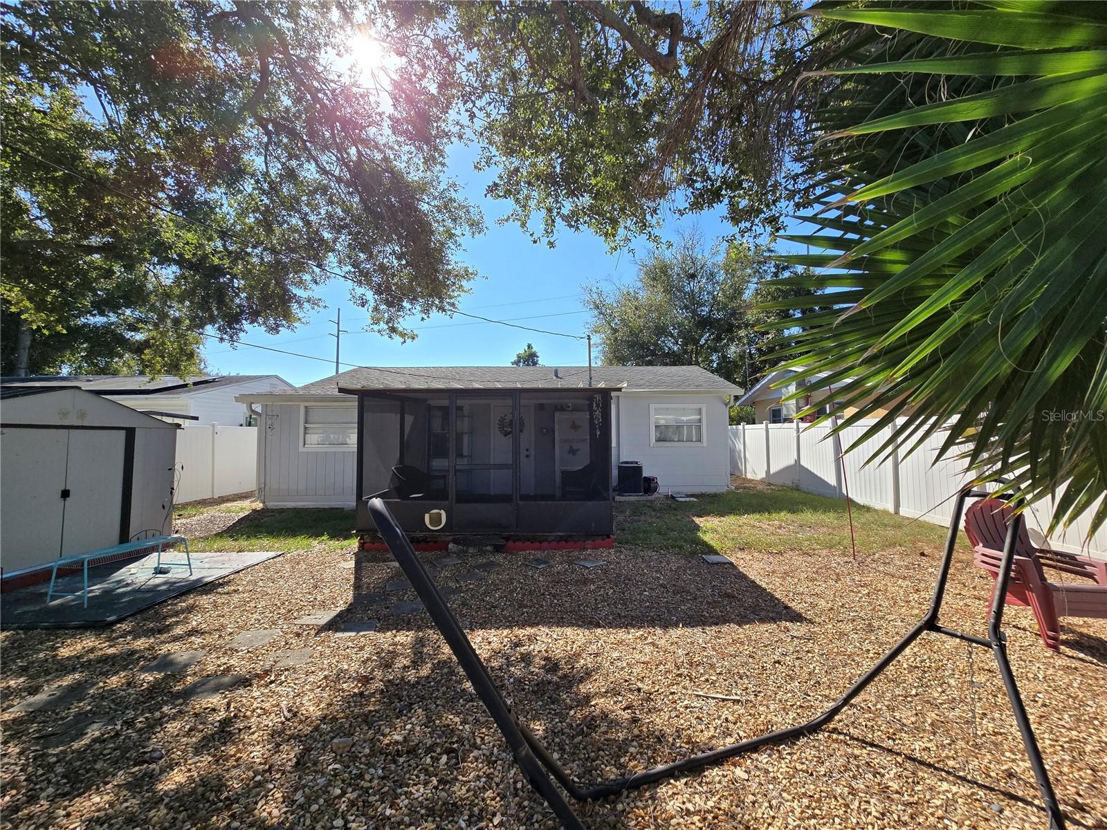 PASADENA ESTATES - Residential Lease