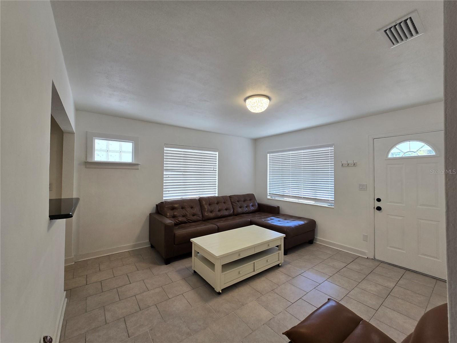 PASADENA ESTATES - Residential Lease