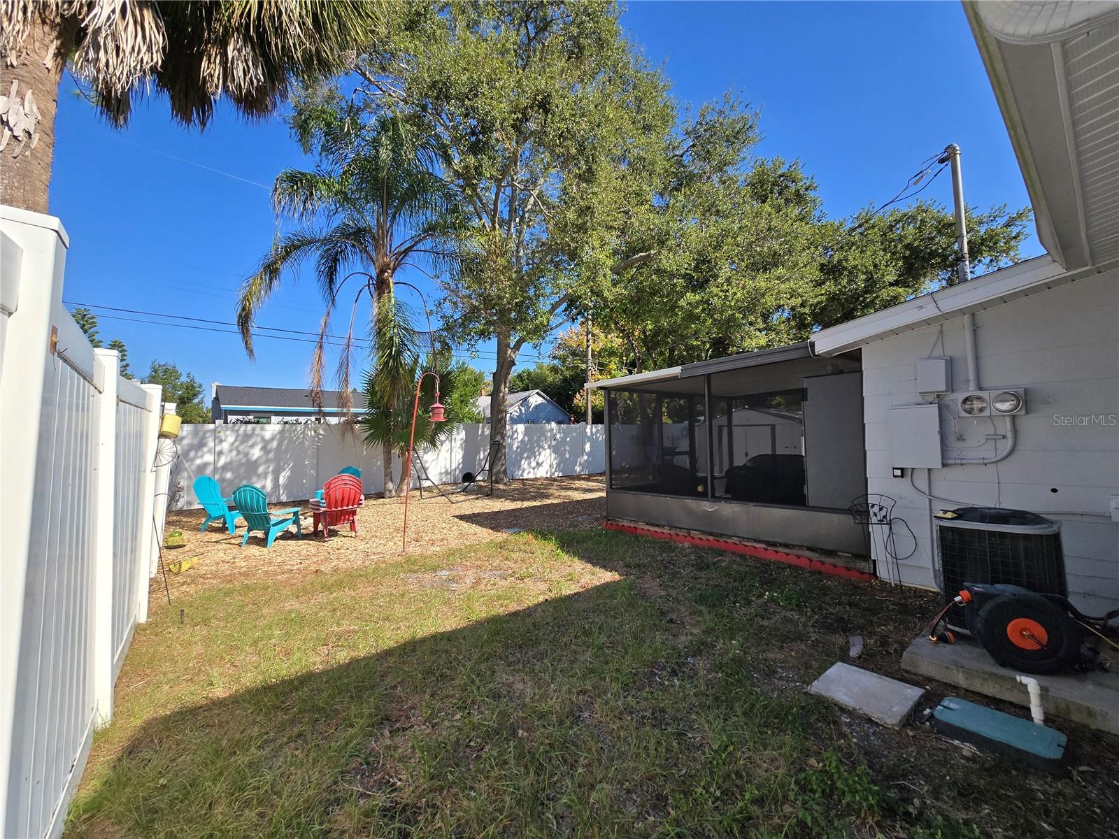 PASADENA ESTATES - Residential Lease