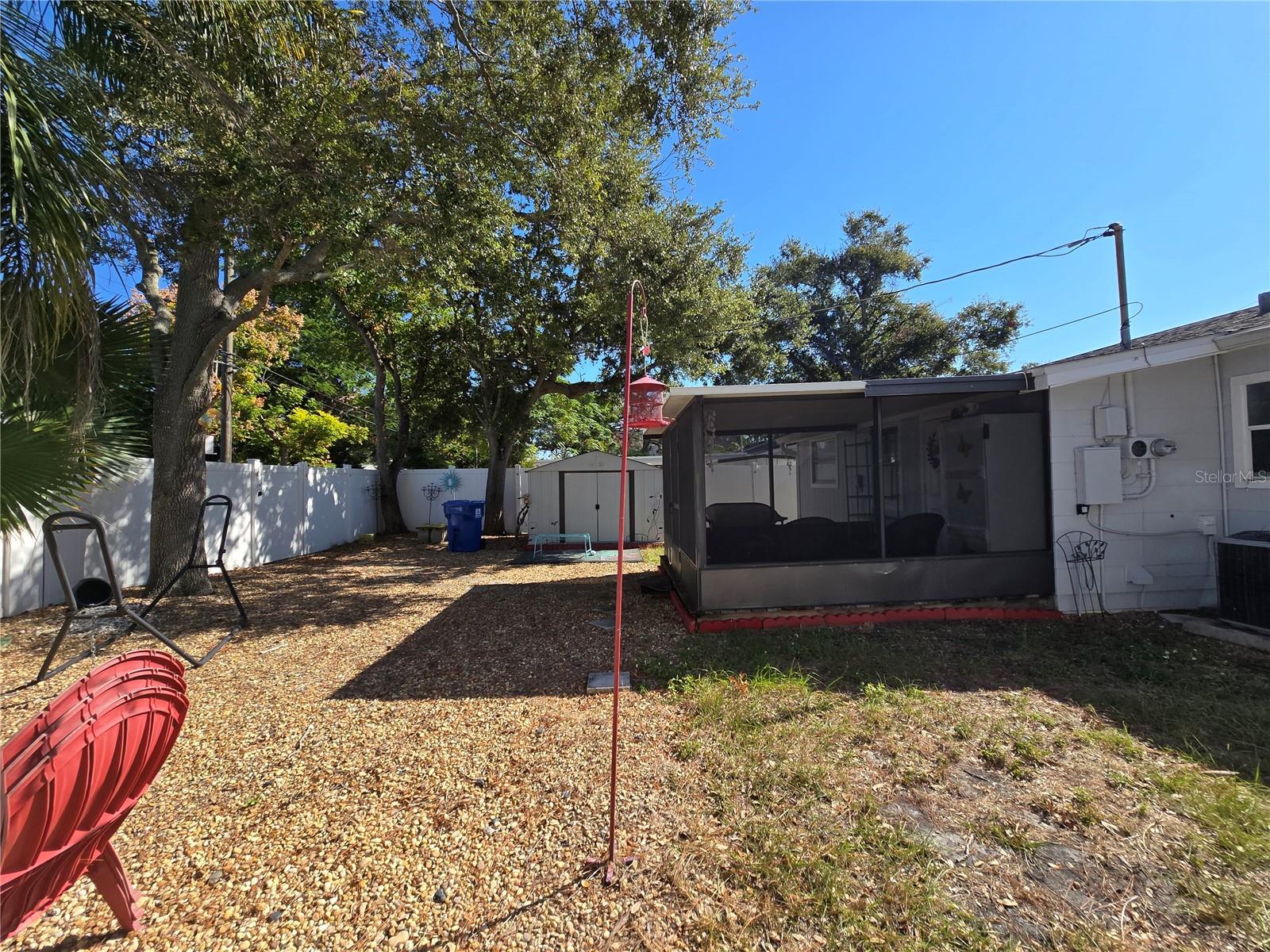 PASADENA ESTATES - Residential Lease