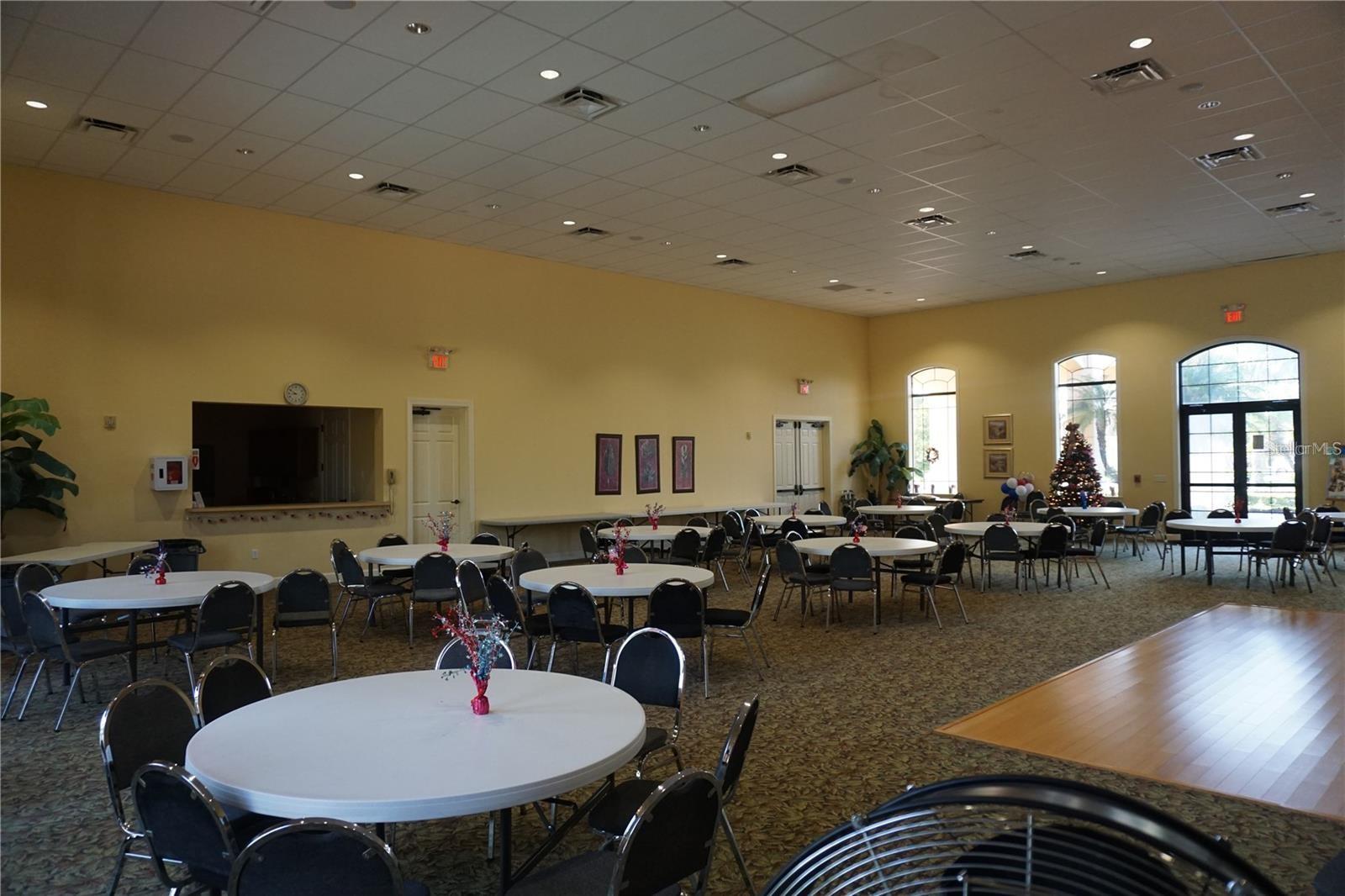 VIENNA SQUARE PH 01 - Residential Lease