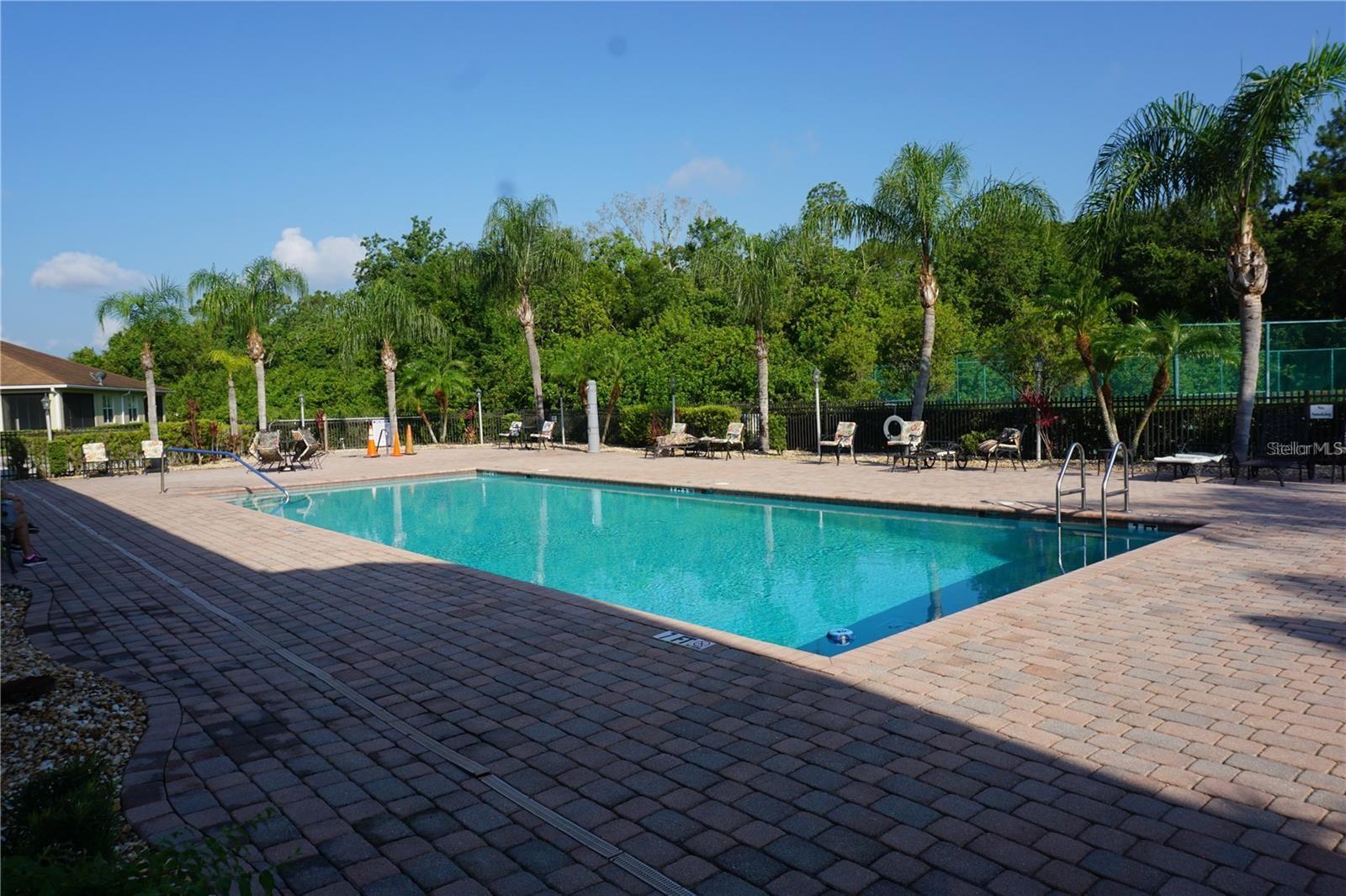 VIENNA SQUARE PH 01 - Residential Lease