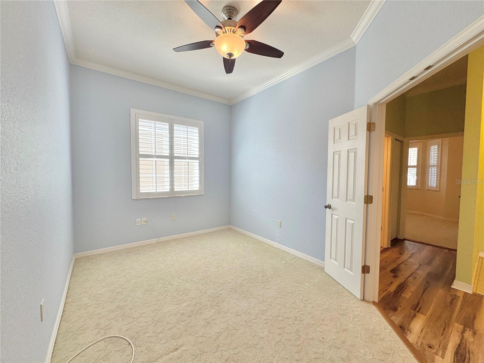 VIENNA SQUARE PH 01 - Residential Lease