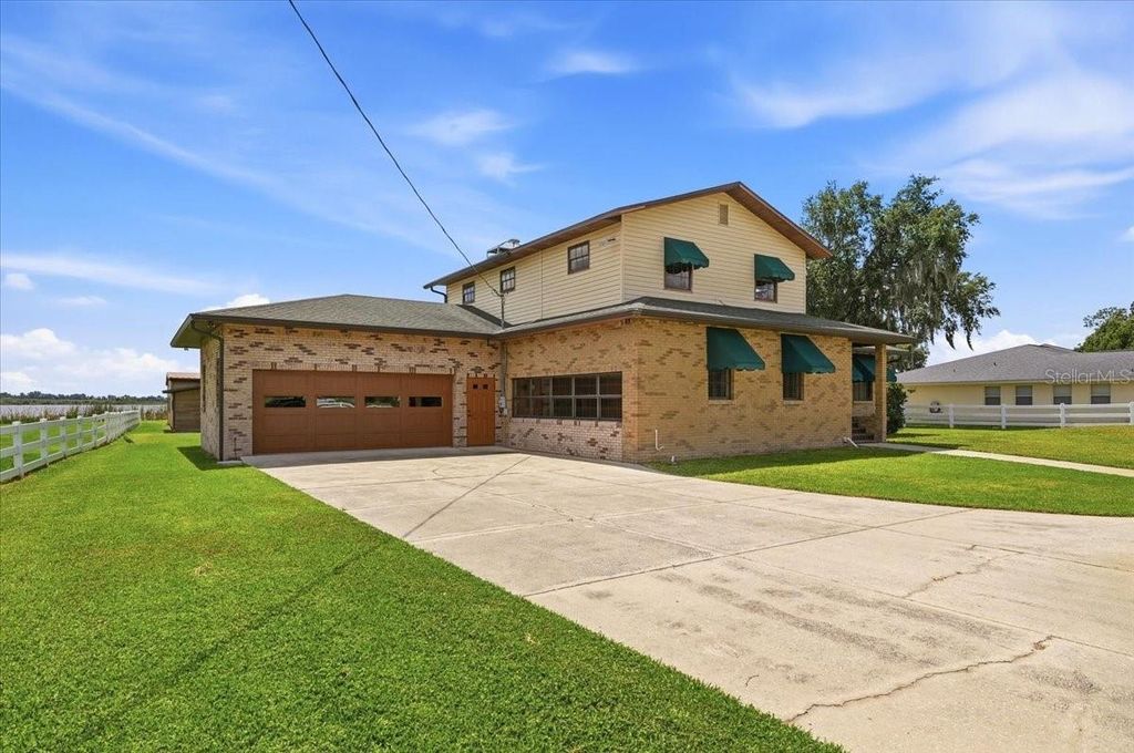 Photo of 2731 State Road 557, Lake Alfred, FL 33850 (MLS # L4962081)