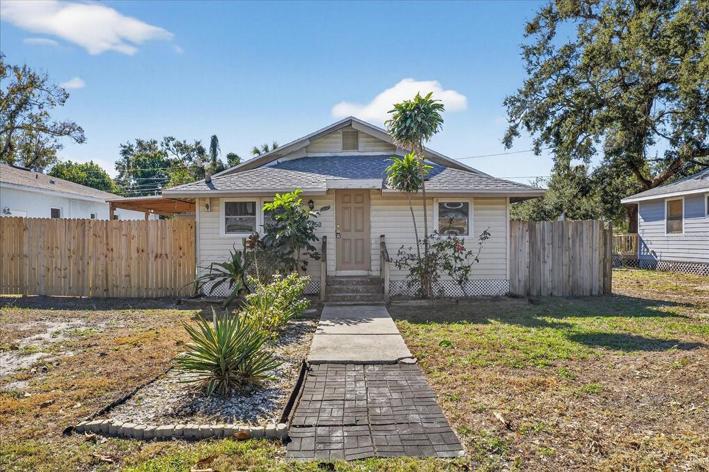 Photo of 2850 59th Avenue N, St Petersburg, FL 33714 (MLS # TB8467012)