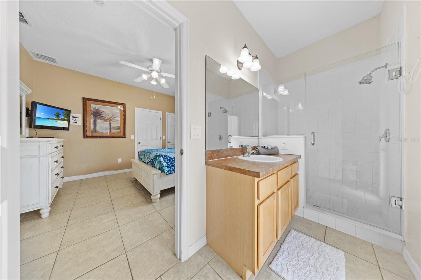 HIGH GROVE UNIT 01 LT 01 PB 50 PG 19-20 - Residential