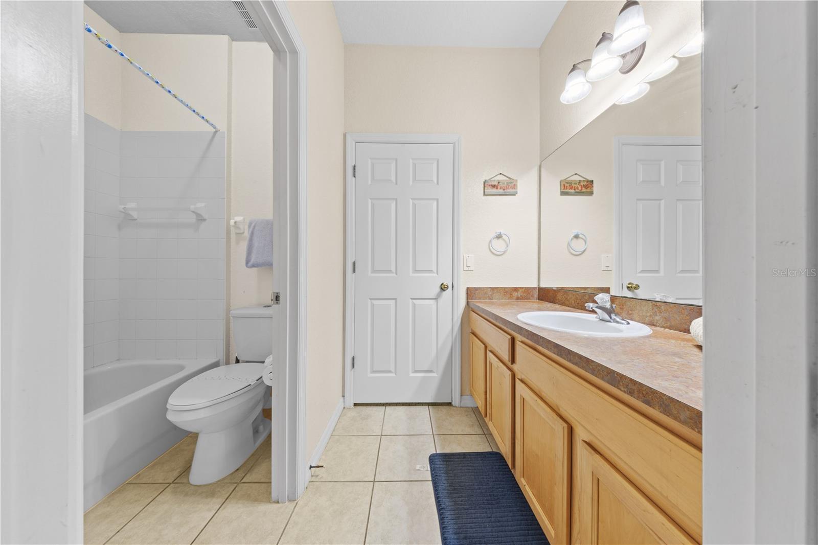 HIGH GROVE UNIT 01 LT 01 PB 50 PG 19-20 - Residential