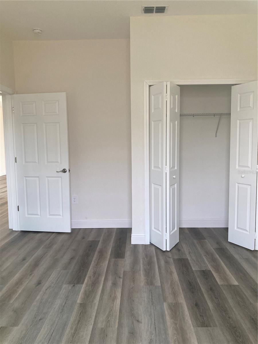 PORT CHARLOTTE SUB 08 - Residential Lease