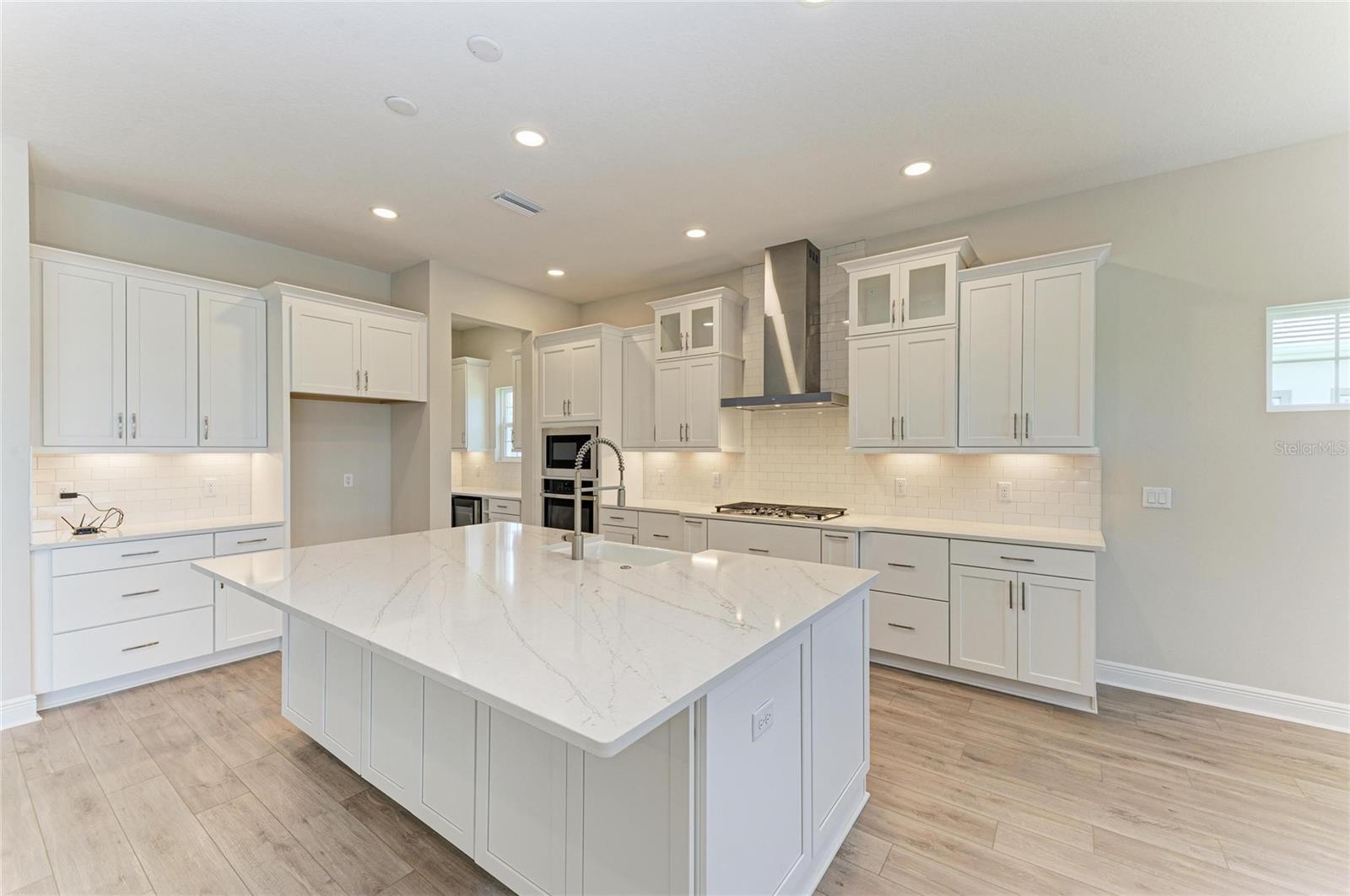 WELLEN PARK - Residential