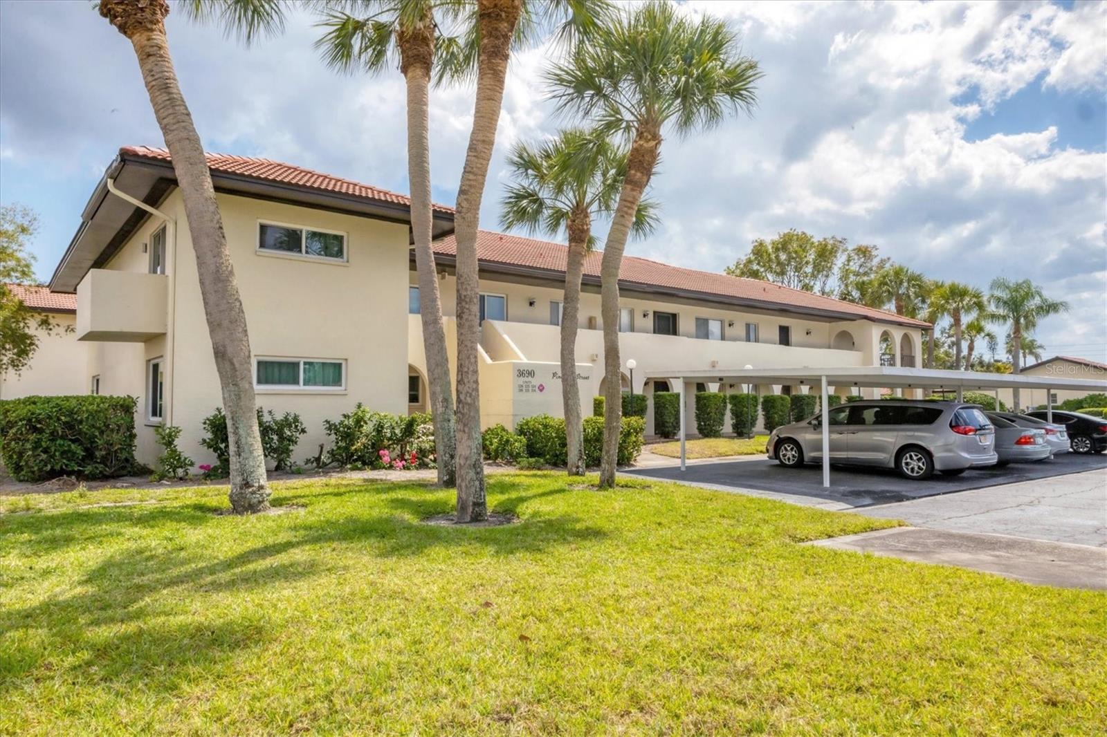 VILLAGE PLAZA SEC 1 - Residential